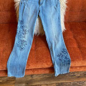 Sundance embroidered flower Magnolia jeans sz 27
